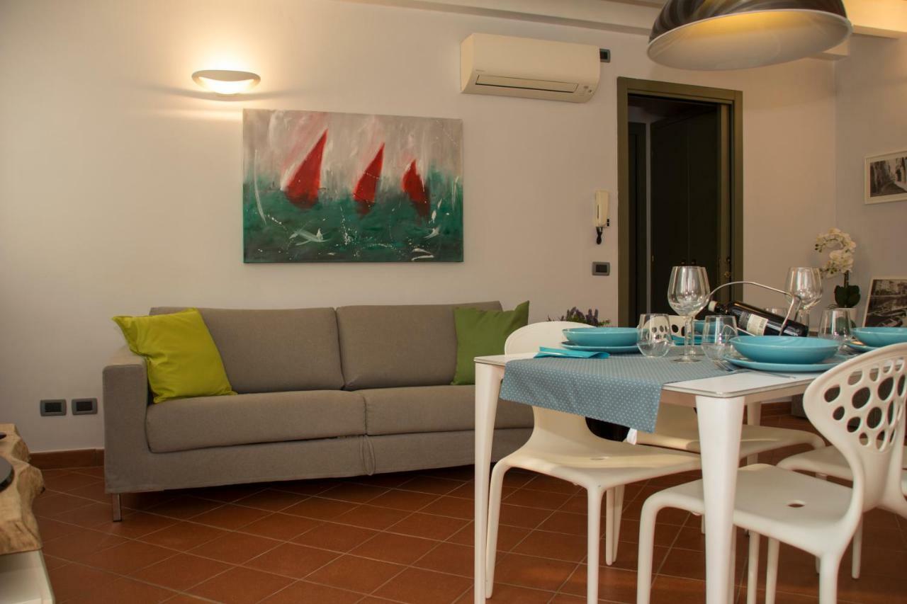 Goccia Di Lago Desenzano del Garda Eksteriør bilde