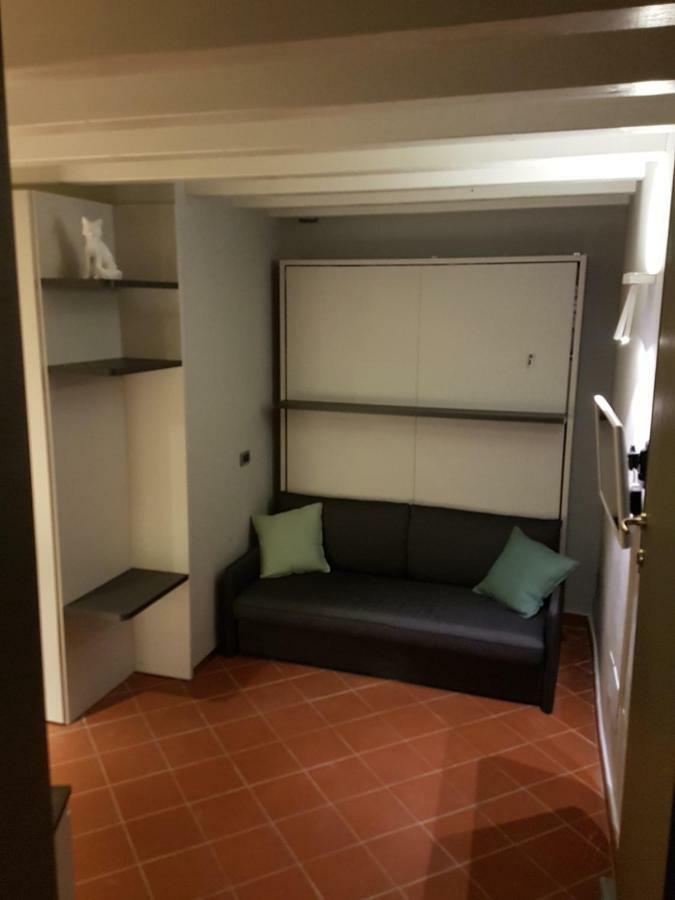 Goccia Di Lago Desenzano del Garda Eksteriør bilde